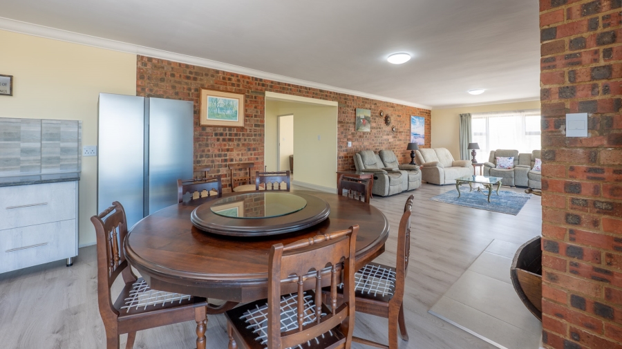 To Let 3 Bedroom Property for Rent in Agulhas Western Cape